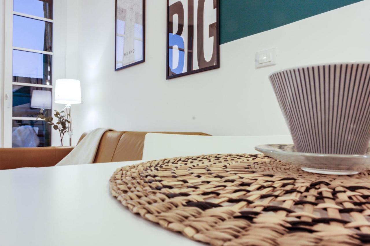 Top Apartment In The Center Balcony+Wi-Fi+Panorama Milan Bagian luar foto