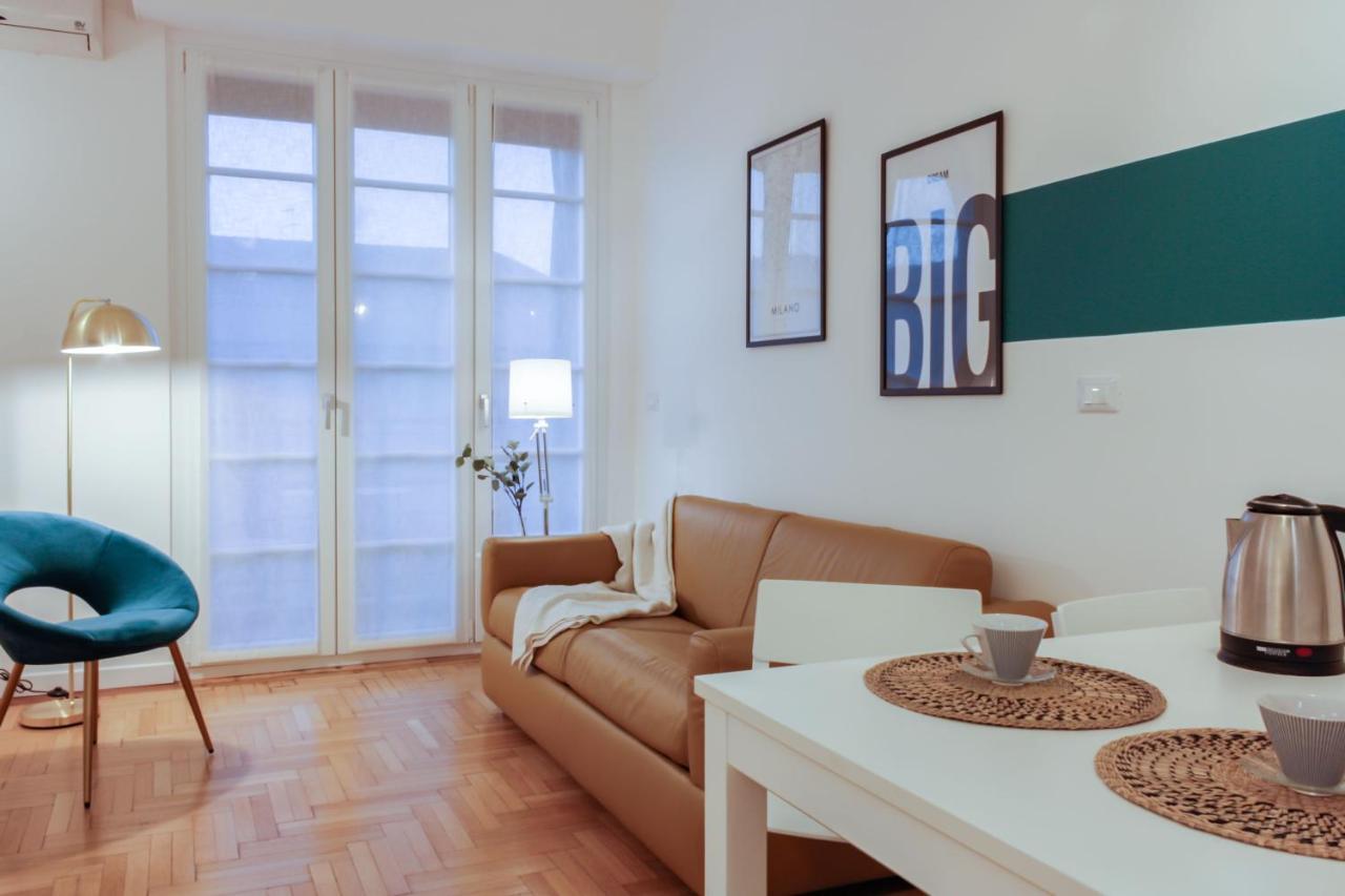 Top Apartment In The Center Balcony+Wi-Fi+Panorama Milan Bagian luar foto