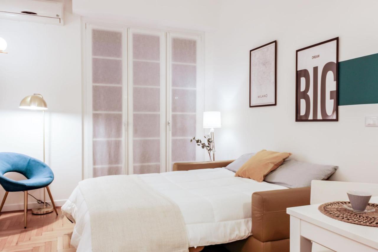 Top Apartment In The Center Balcony+Wi-Fi+Panorama Milan Bagian luar foto
