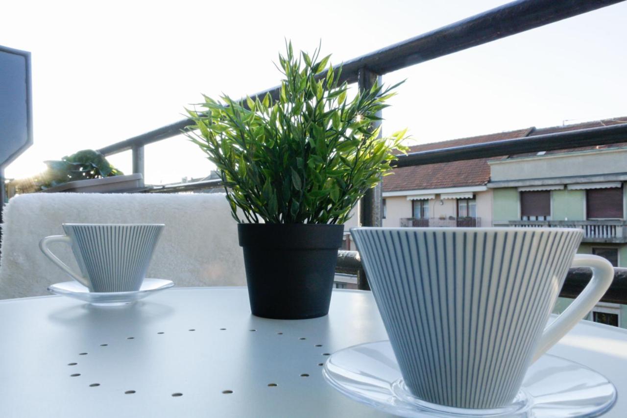 Top Apartment In The Center Balcony+Wi-Fi+Panorama Milan Bagian luar foto